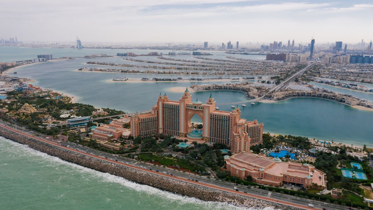 A traveler guide to exploring the city of extravagance without breaking the bank